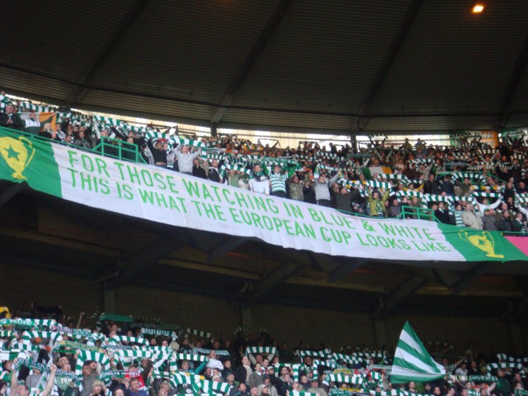 For those watching in blue and white (Jungle Bhoys) 