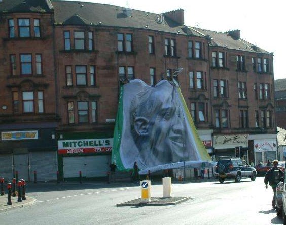 Henrik Larsson - doon the Gallowgate