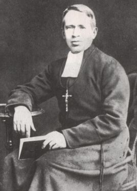 Walfrid sitting