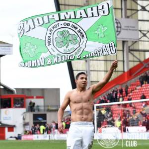 Izzy  4 in a row flag