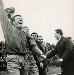 John Fallon and bench celebrate v Dukla