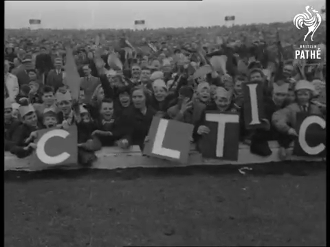 C E L T I C Fans and John Hughes goal v Airdrie SCSF 1961.gif