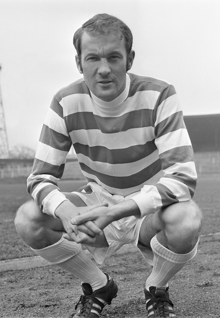 Harry Hood pose black and white hoops