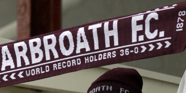 arbroath scarf world record