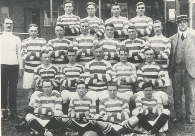 This image has an empty alt attribute; its file name is willie-quinn-squad-1913-1.jpg