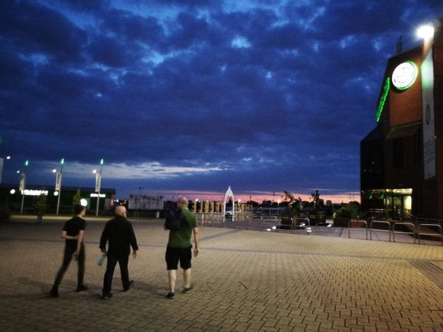 Walking Tour Walfrid Statue at night