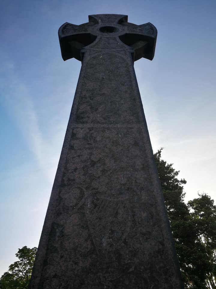 Hugh Murphy Memorial Dalbeth tall